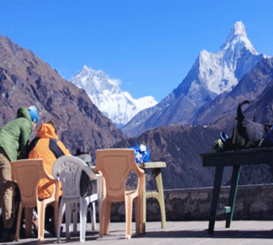Breakfast at Everest, Ama Dablam